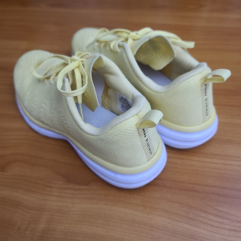 APL Athletic Propulsion Labs Shoes Techloom Pro  Women's  Yellow White Sz 9‎ - Picture 2 of 9
